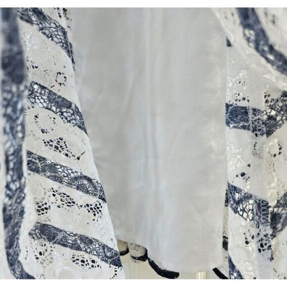 Maison Jules Womans Blue White Floral Lace Mini Fit & Flare Dress Zip Lined XS - Picture 5 of 6